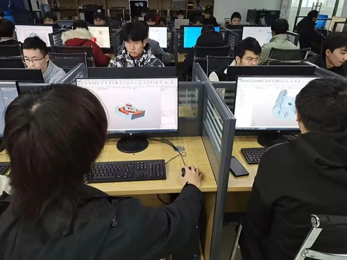 员工考证.jpg